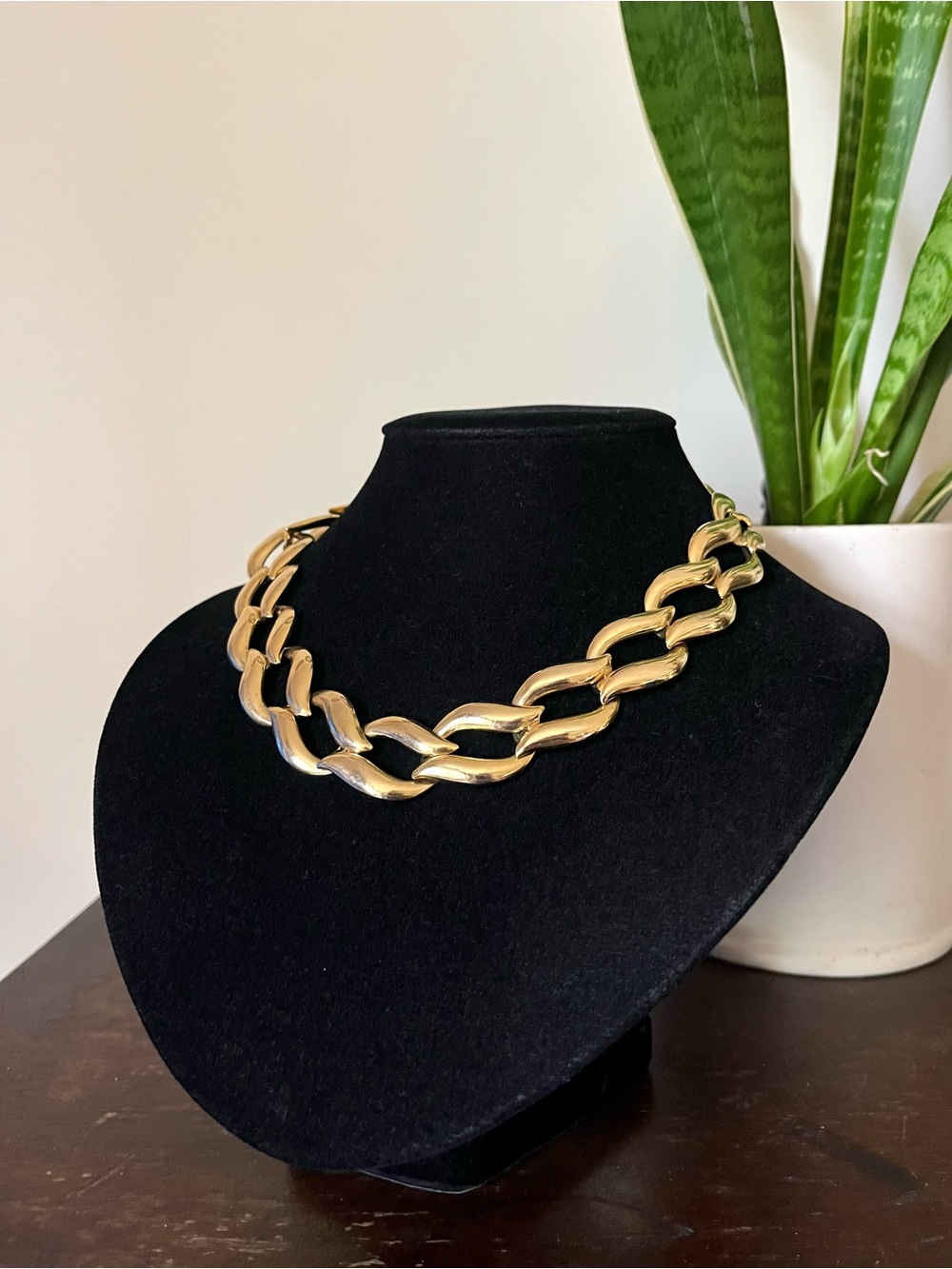 Vintage Gold Tone Metal Link Statement Necklace